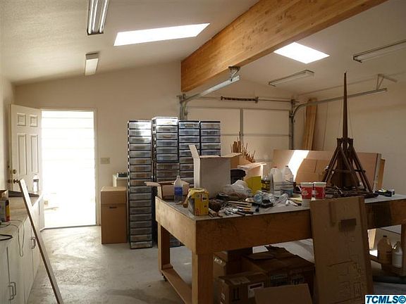 2nd image of 1017 W Vassar Ave