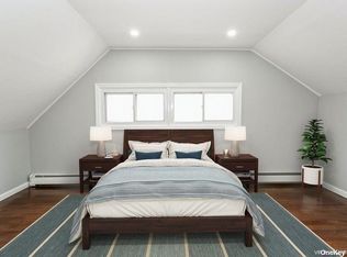 32 Ballad Ln UNIT 2, Hicksville, NY 11801