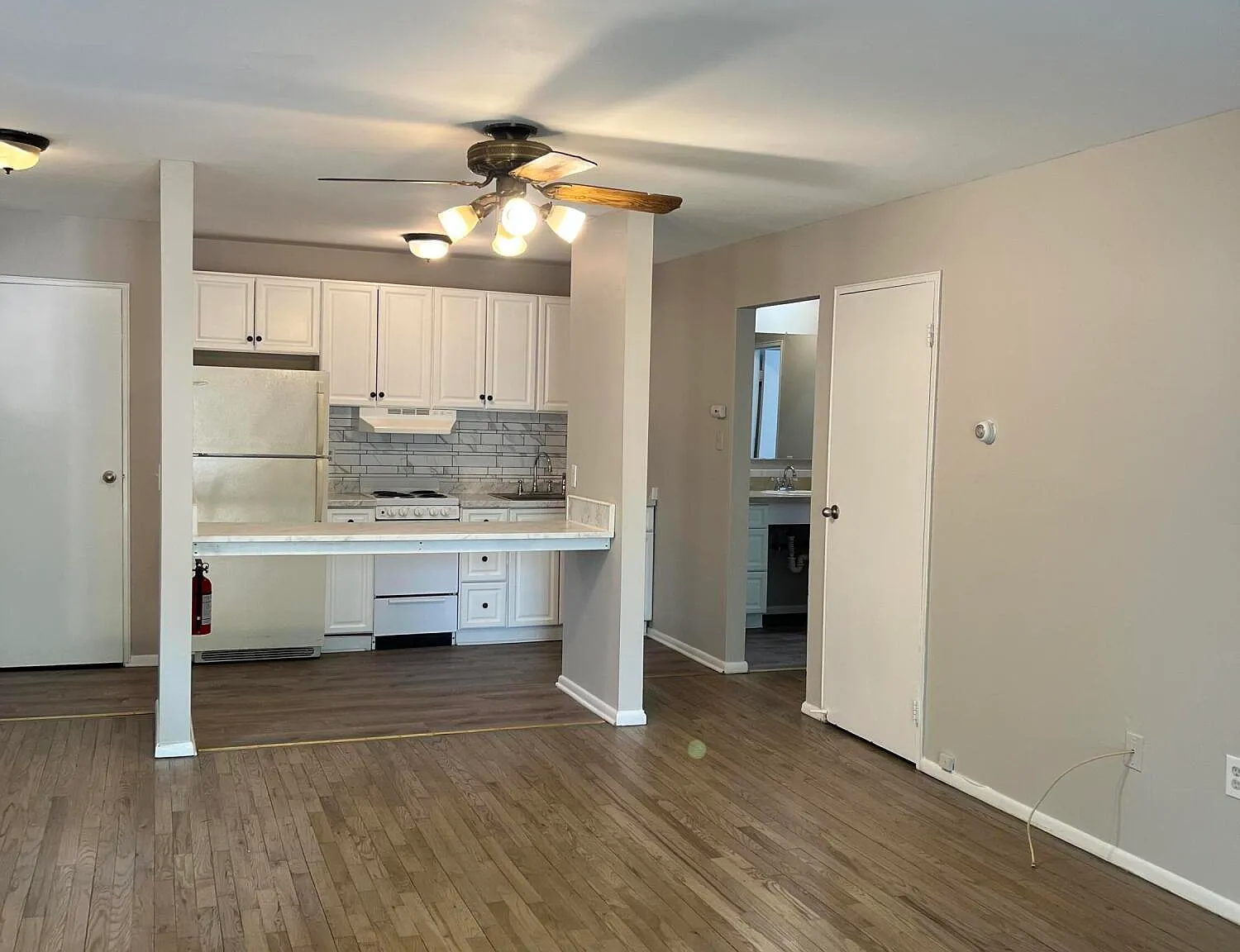 1 bed, 7728 sqft, $1,775 — Photo 2