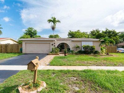 8801 NW 4th St, Pembroke Pines, FL, 33024