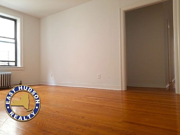 2nd image of 2808 35th St #3