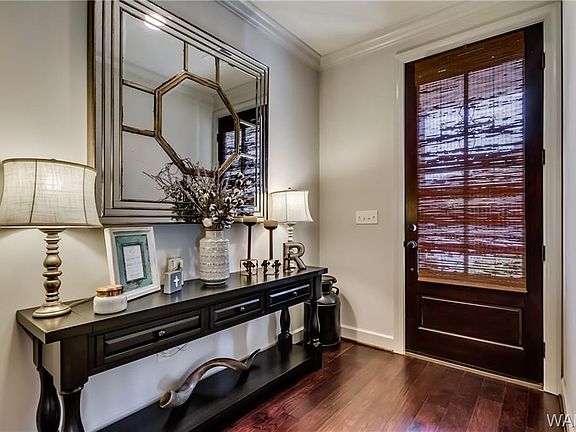 2nd image of 2114 Waterford Cir