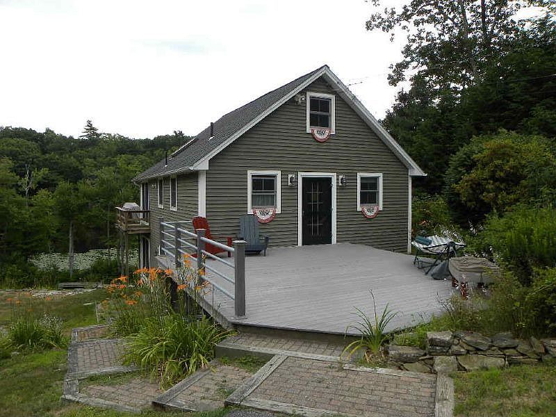 2nd image of 51 Lincoln Point Rd