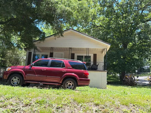 4437 Saks Rd, Anniston, AL 36206