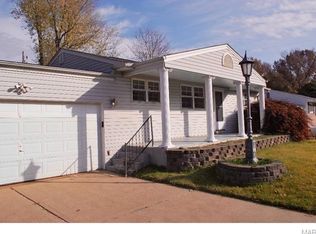 10421 Meath Dr, Saint Louis, MO