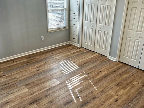 5th image of 570 River Bend Dr #570