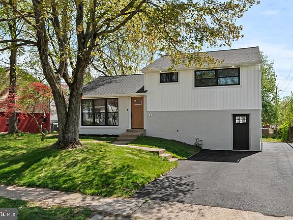 2nd image of 1453 Doris Rd