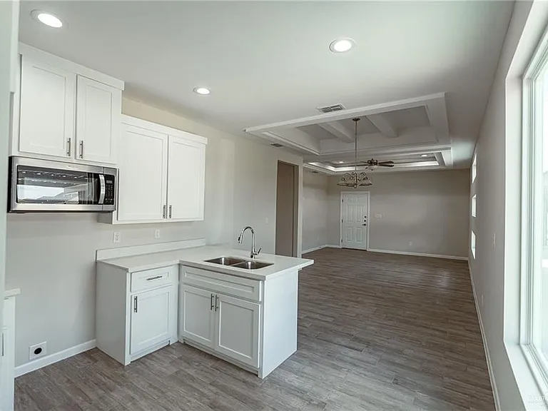 1326 W Harrison Ave #1 — Photo 5