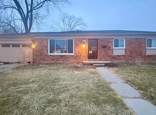 21508 Lanse St, Saint Clair Shores, MI 48081