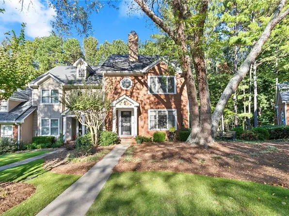 734 Olde Towne Ln, Marietta, GA 30068