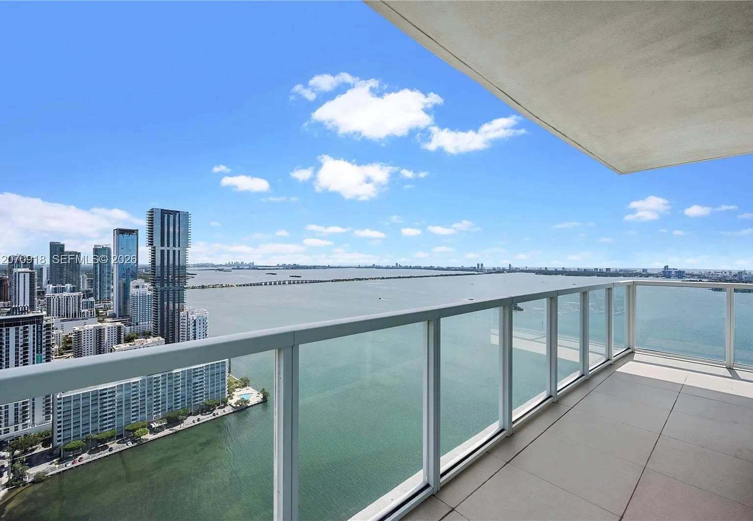Quantum On The Bay Condo — Photo 4