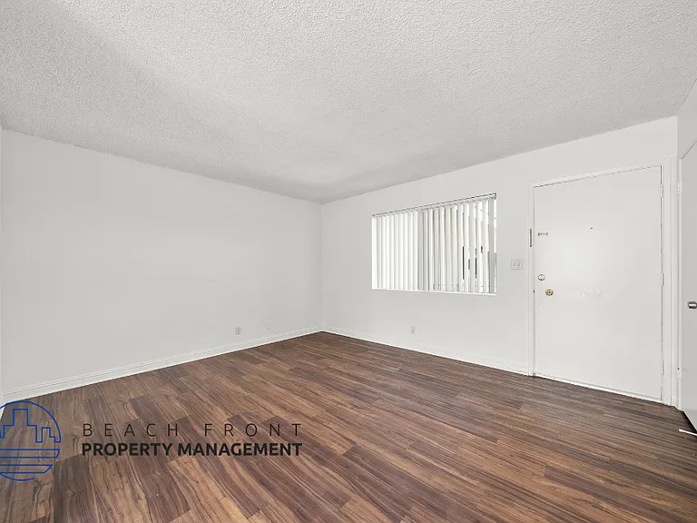 2700 Aviation Blvd #2704 — Photo 24