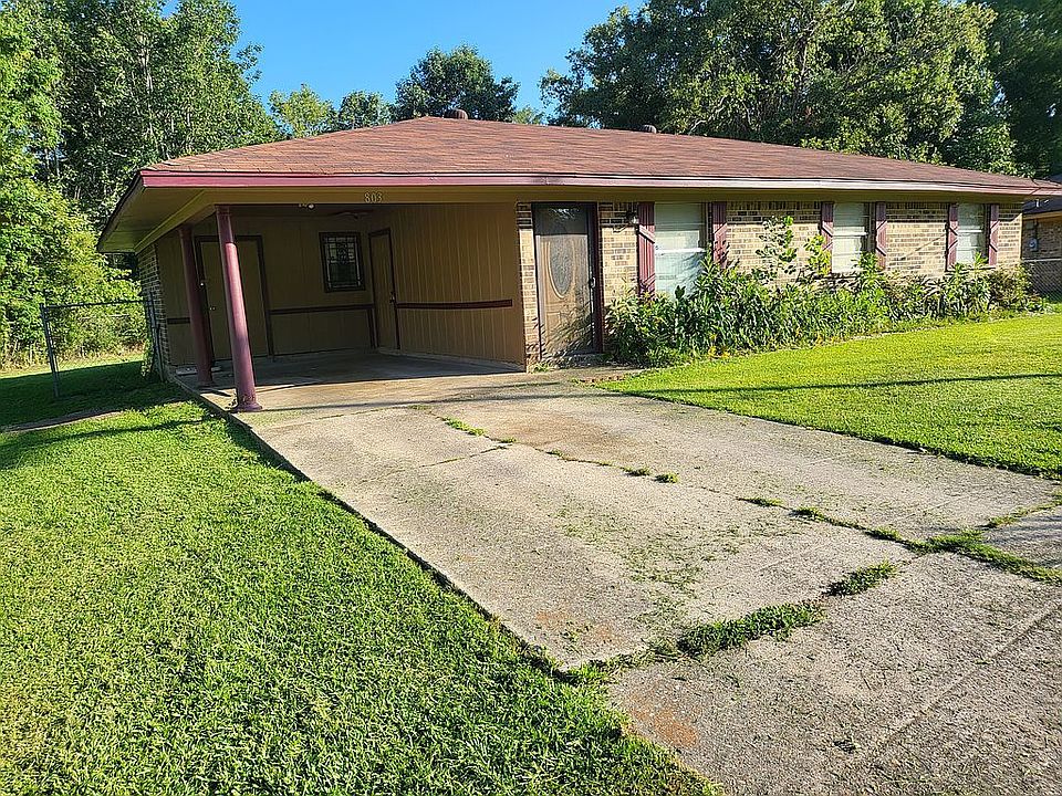 1st image of 803 Tanglewood Dr