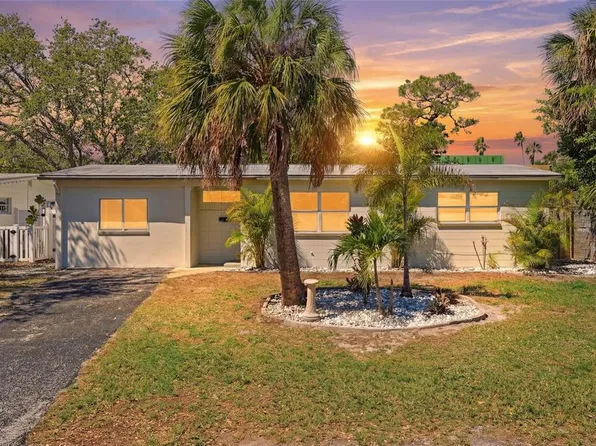 4234 Harrisburg St NE, Saint Petersburg, FL 33703