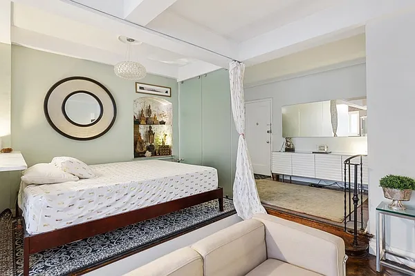 Rented by Corcoran | media 3