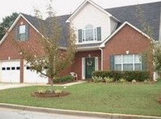 1044 Ashton Oak Cir, Stone Mountain, GA 30083