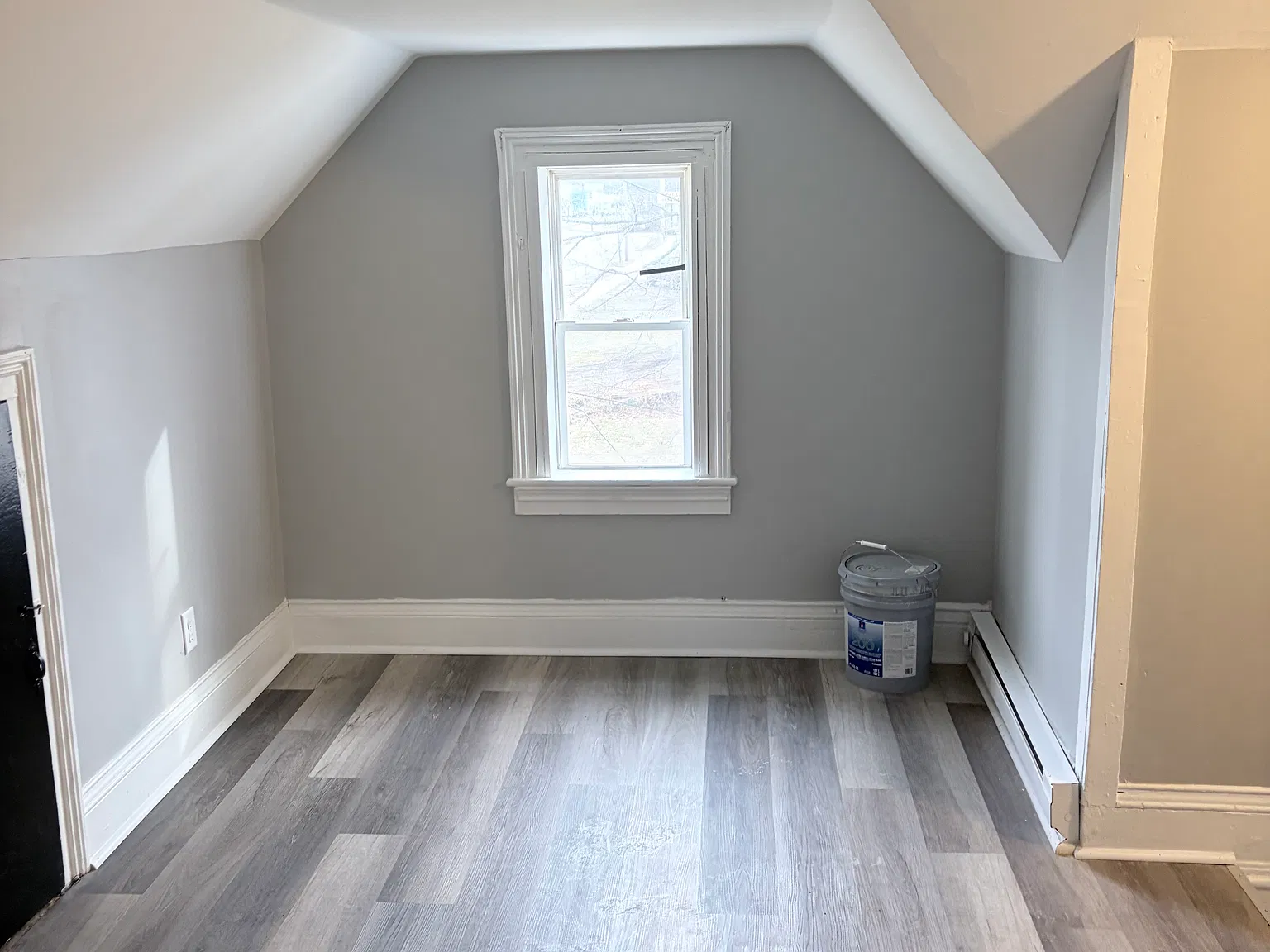 2 bed, $1,150 — Photo 2