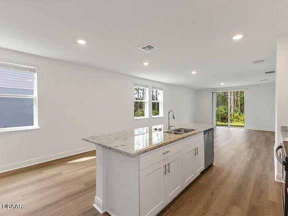 2nd image of 220 Links Terrace Blvd