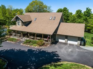 36 Skyline Dr, Holden, ME 04429