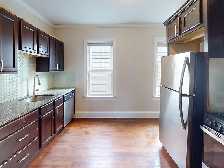 47 Iffley Rd #2 — Photo 8