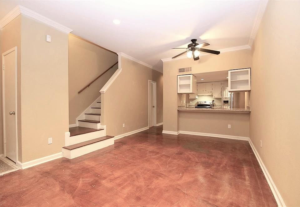 1st image of 1920 Augusta Dr Unit 24