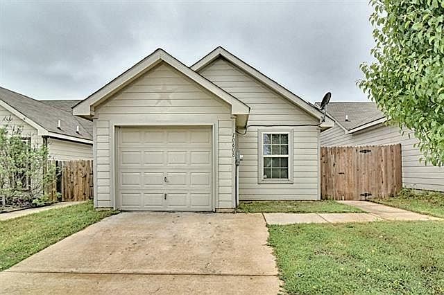 1st image of 10608 Wild Oak Dr