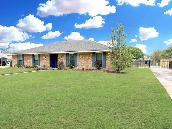 2nd image of 1141 Aurora Pl