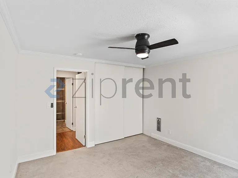 2005 Pleasant Valley Ave #217 — Photo 18