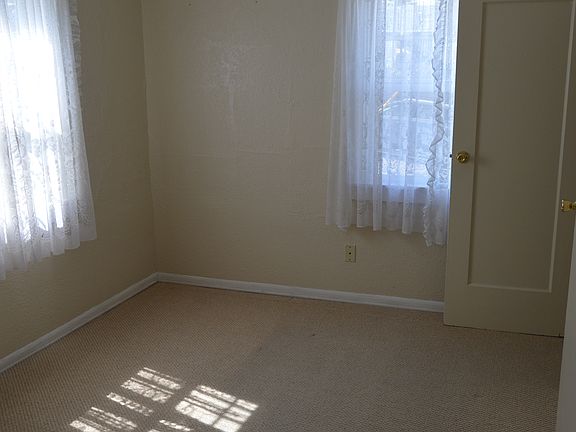 3rd image of 2400 23rd Ave