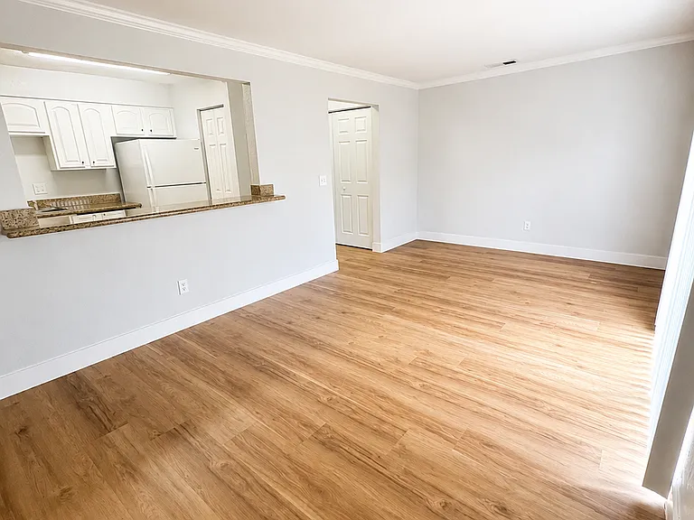 Southern Villas — Photo 17
