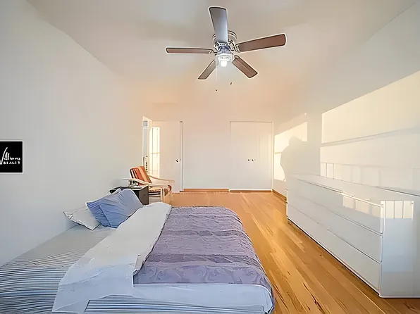 41-25 Kissena Boulevard image 21 of 26