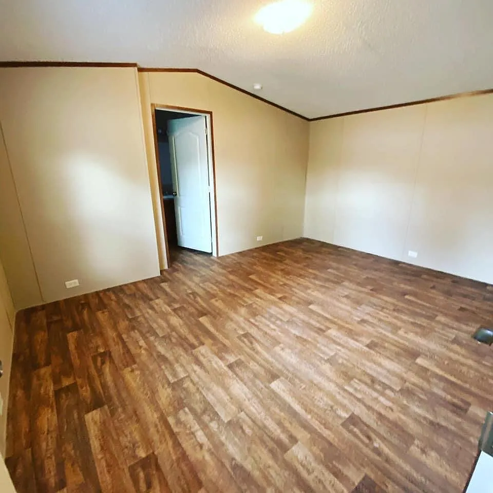 3 bed, 1088 sqft, $995 — Photo 4
