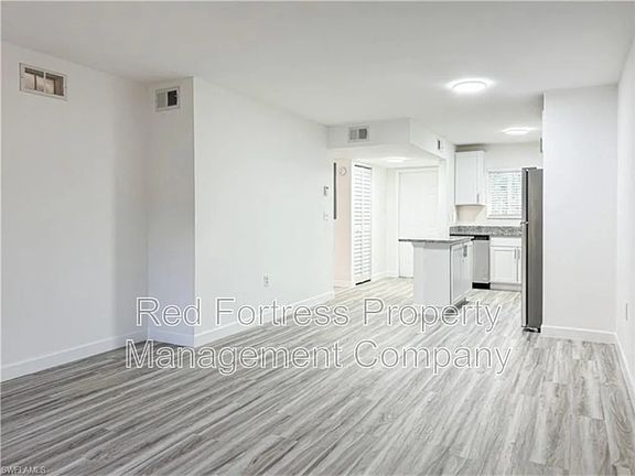 4th image of 11931 Palm Bay Ct Unit 102