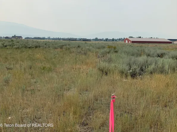 115 Sagebrush Ln, Alpine, WY 83128