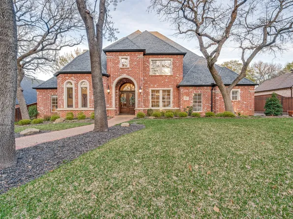 805 Huntington Ct, Southlake, TX 76092