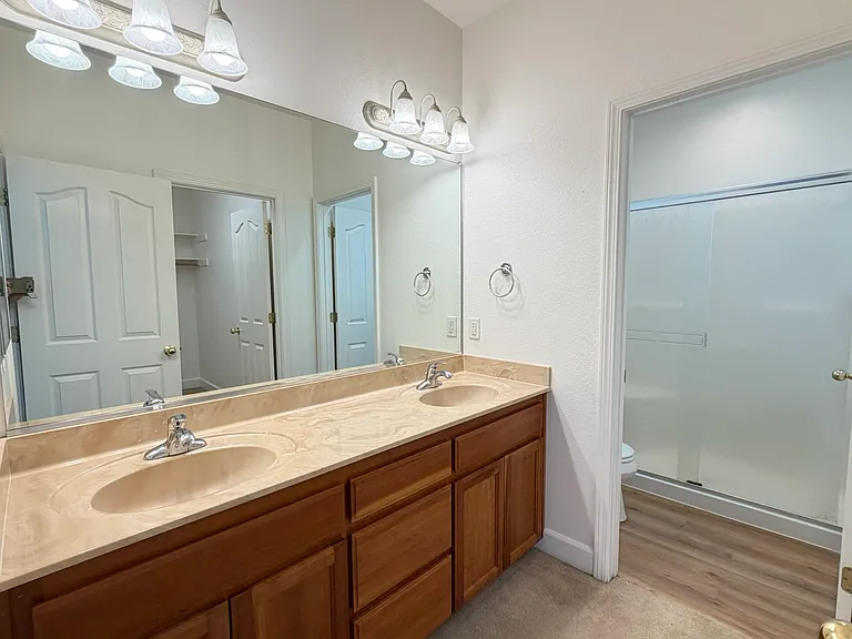 104 Benson Ter — Photo 11