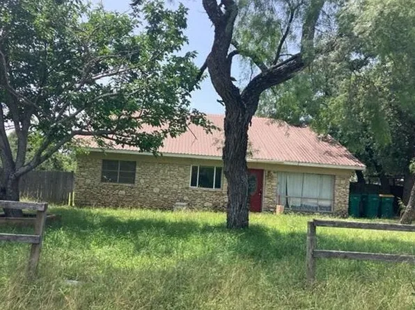 322 E Castleshoals Dr, Granite Shoals, TX 78654