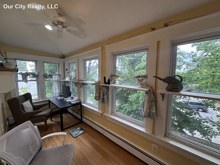 31 Stoughton St #2 — Photo 7