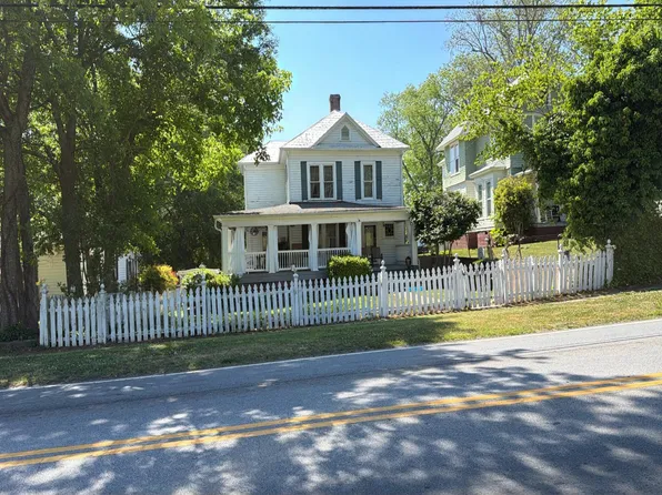 164 Robertson Ave, Tallapoosa, GA 30176