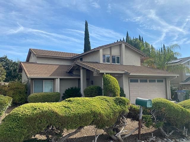 1st image of 335 Fontanelle Dr