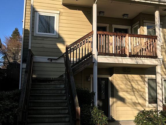 4th image of 7322 Rainier Ave S Unit 201