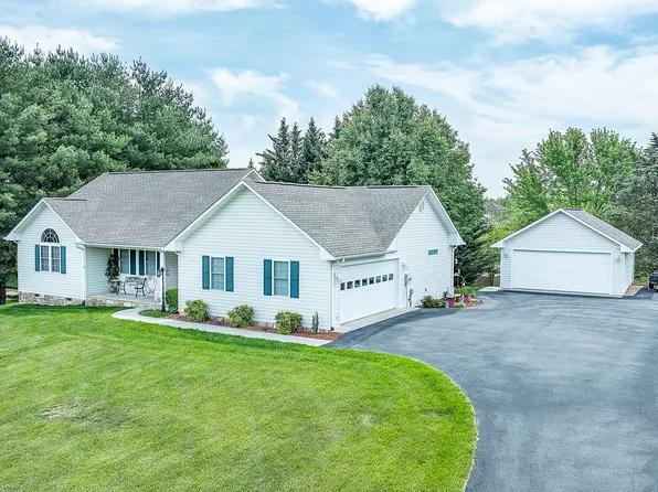 151 Andrew Dr, Troutville, VA 24175