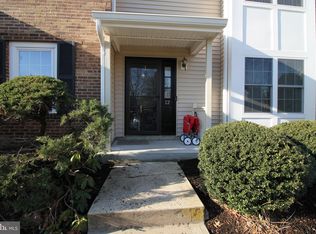 12 Wellington Ct, Hightstown, NJ 08520