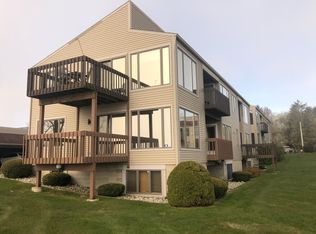 7194 2nd St, Fort Gratiot, MI 48059