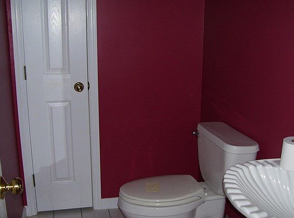 4th image of 19114 Sterling Dr
