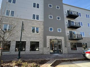 333 S 1st St #3A, Saint Charles, IL 60174