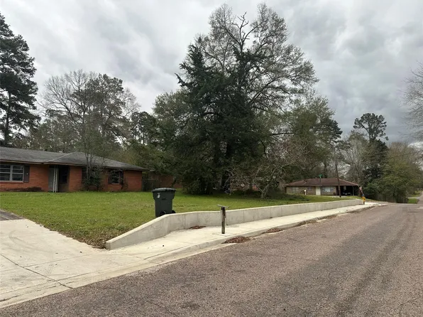 769 S Peachtree St, Jasper, TX 75951