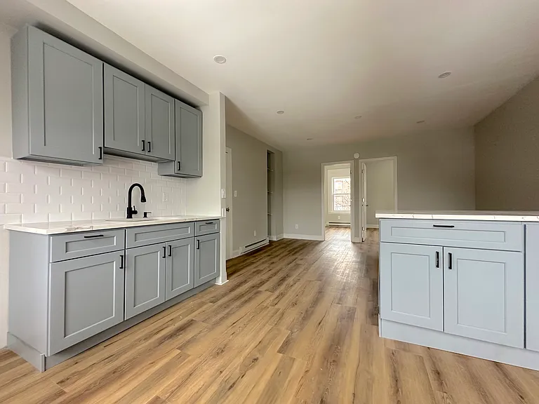 190 N Miller St #2 — Photo 7