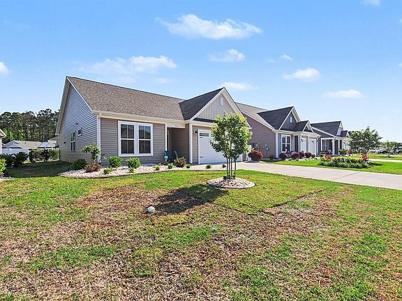 5th image of 564 Shellbark Dr.