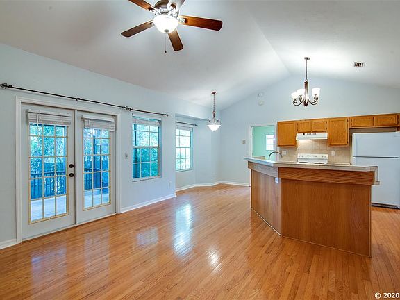 5th image of 11240 NW 36th Ave